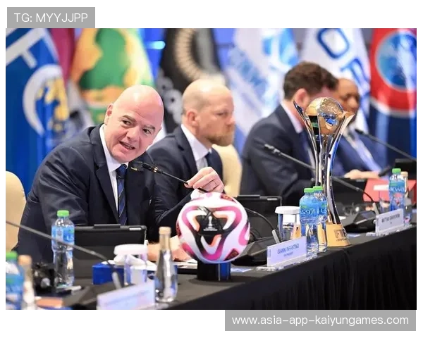 国际足联与各洲足联在赛事组织上加强协同，国际足联的作用