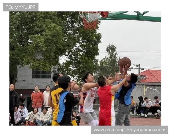 青春拼搏是中国篮球最亮底色，青春拼搏是中国篮球最亮底色吗